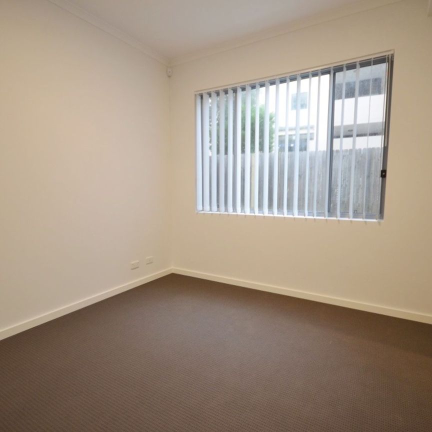 2 Bedroom Unit with Lift Access - Photo 1