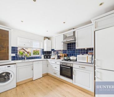 2 bedroom semi-detached house to rent - Photo 4