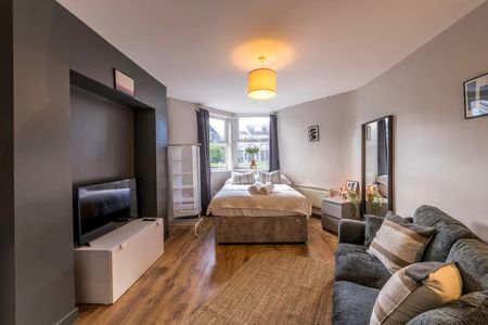 Studio Flat, Bath Road, BS4 - Photo 2