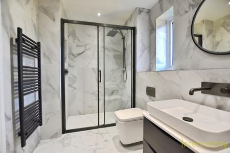 4 bedroom detached house to rent - Photo 5