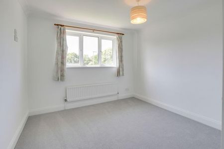 3 bedroom detached house to rent - Photo 5