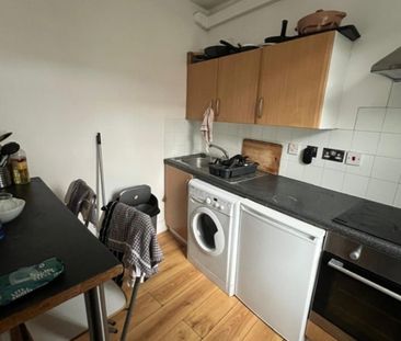 Room in a Shared House, London, E2 - Photo 6