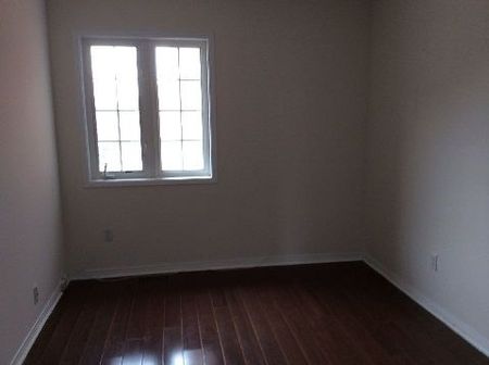 For Lease - 830 Avonshire Court, Mississauga, Ontario - Photo 4