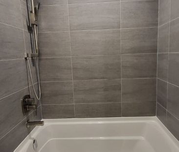 For Lease - 1 Fairview Rd East Road Unit# 1004, Mississauga, Ontario - Photo 6