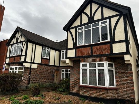 Grove Road, SM1 2AF - Photo 1