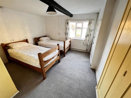 3 bedroom terraced house to rent - Photo 4