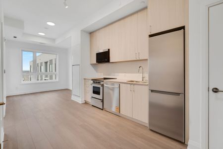 For Lease - 3250 Carding Mill Trail Unit# 506, Oakville, Ontario - Photo 5