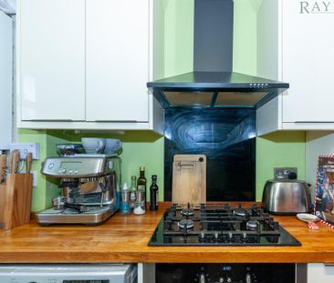 2 bedroom flat to rent - Photo 6