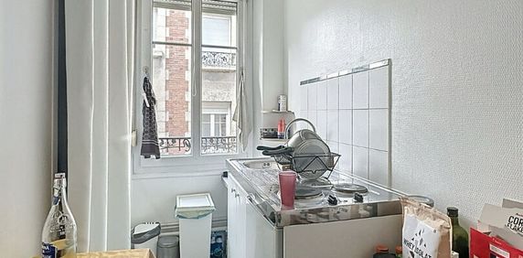 Appartement à louer - REIMS CENTRE - - Photo 2