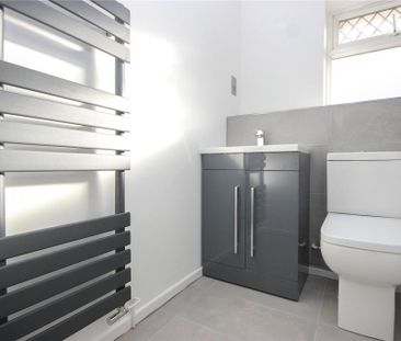 2 bedroom terraced house to rent - Photo 2