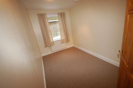Lincoln Road, Ruskington, NG34 - Photo 2