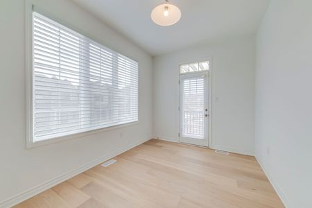 For Lease - 1305 Courtleigh Trail, Oakville, Ontario - Photo 5