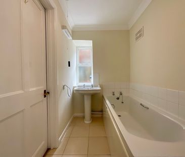 2 bedroom Detached Bungalow to let - Photo 6