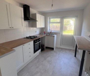 3 bedroom house to rent - Photo 3