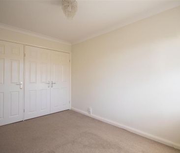 2 bedroom bungalow to rent - Photo 3