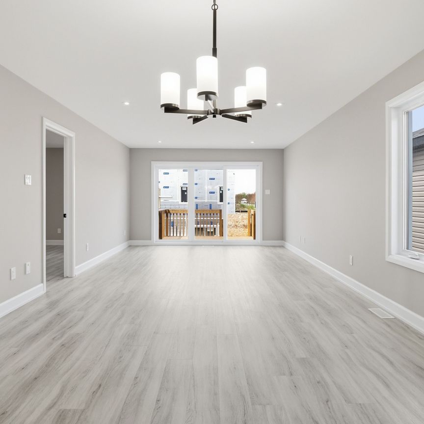 For Lease - 1231 Montblanc Crescent, Russell, Ontario - Photo 1