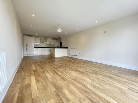 2 bedroom flat to rent - Photo 3