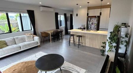 Everything You Need! - Photo 3