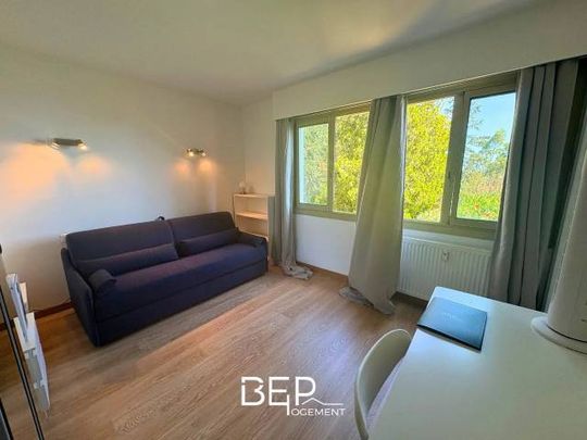 Location Studio - Photo 1