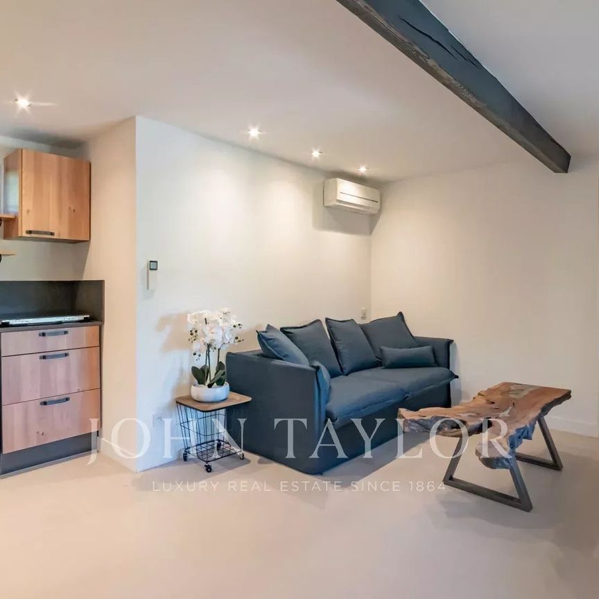 Tout savoir sur cette maison dans le quartier Saint Martin-Le Miracle, à Mougins - Photo 1