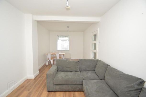 109 Ravenhill Gardens, Belfast, BT6 8GQ - Photo 1