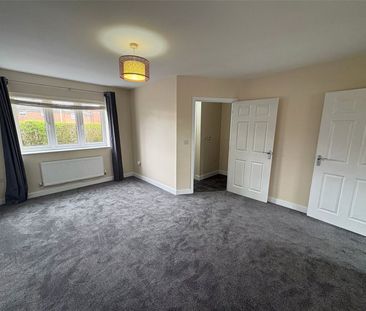 Hornchurch Square, Farnborough, Hampshire, GU14 - Photo 6