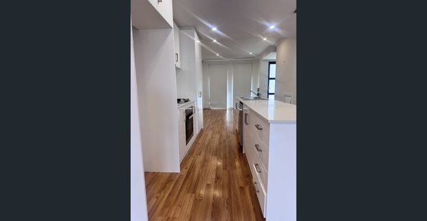 Stylish 3-Bedroom Townhouse in Lightsview’s Premier Location 133 East Parkway, Lightsview SA 5085 - Photo 1