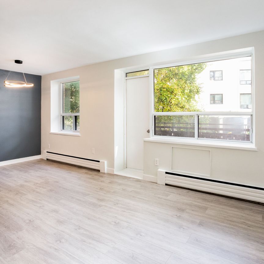 For Lease - 5 Hill Heights Road Unit# 107, Toronto, Ontario - Photo 1