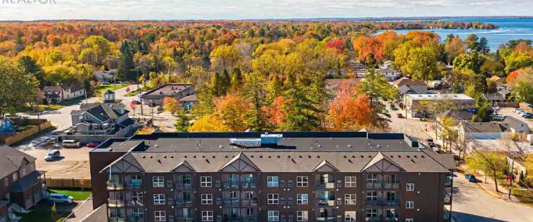 407 - 110 GREW BOULEVARD | 407 - 110 GREW BOULEVARD, Georgina - Photo 1