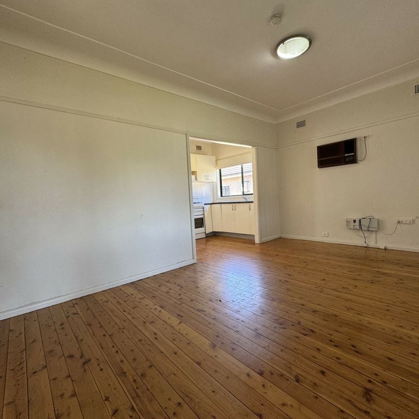 Neat and Tidy Home Located in a Prime Location!! - Photo 1