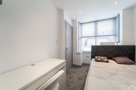 6 bedroom house to rent - Photo 5