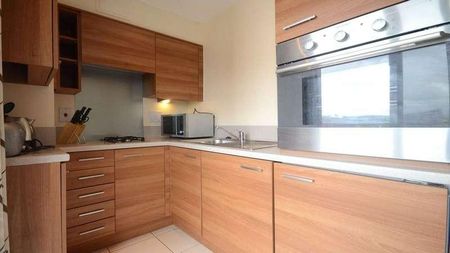 Tean House, Havergate Way, Kennet Island, Reading, RG2 - Photo 4