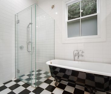 Spacious Character Home in Mt Eden village - Photo 5