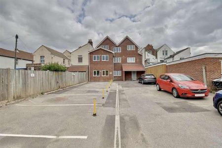 Brockhurst Road, Gosport - Photo 4