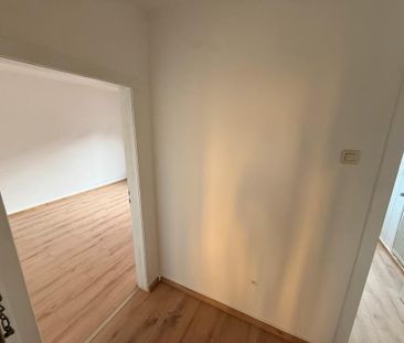 2-Zimmer-Wohnung ca. 55 m² – vollständig saniert in Top-Lage - Photo 1