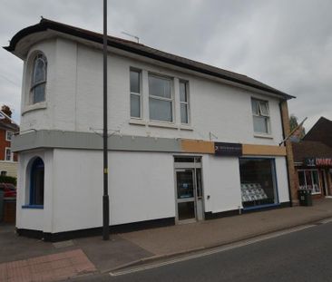 3 bedroom flat to rent - Photo 6