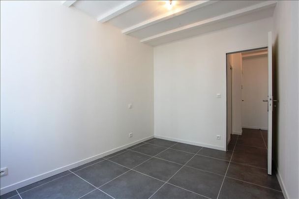 Appartement 2 pièces 46m2 MARSEILLE 6EME 770 euros - Photo 1