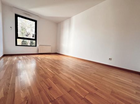 Location Appartement RIEDISHEIM 1 250 € CC - Photo 4