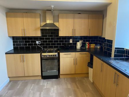 5 Bed Flat, Buccleuch St, G3 - Photo 5