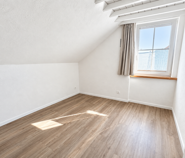 Wohnen mit Loft-Charakter - Charmante 3 Zimmer-Dachwohnung in Leibs... - Foto 6