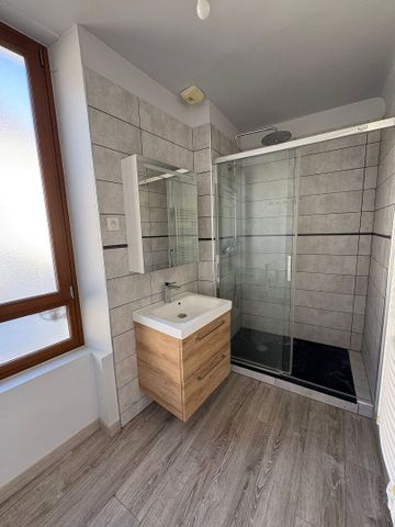 Appartement T4 près de LINAS à louer - Photo 5