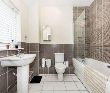 2 bedroom flat to rent - Photo 6