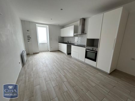 Location Maison 4 pièces 92m² STE SOULLE 17220 - Photo 3