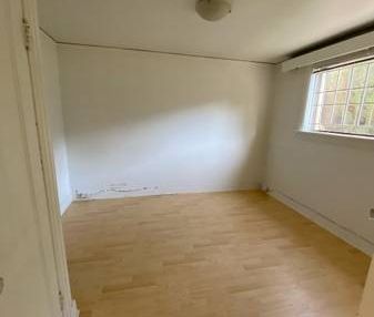 One Bedroom for rent - Photo 2