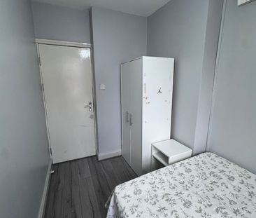 Room in a Shared House, Lordship Lane, N17 - Photo 6