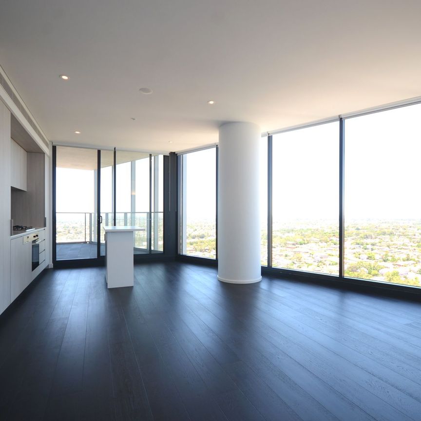 Beautiful Two Bedroom Apartment with Stunning Views!!!! - Photo 1