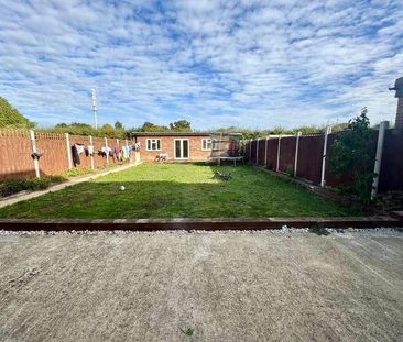 St. Marys Avenue North, Southall, UB2 - Photo 1