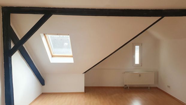 Eine Dachgeschosswohnung zum verlieben.. - Foto 1