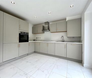 3 bedroom townhouse to rent - Photo 3