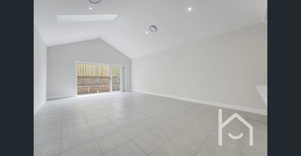 Beautiful Family Home - Photo 1